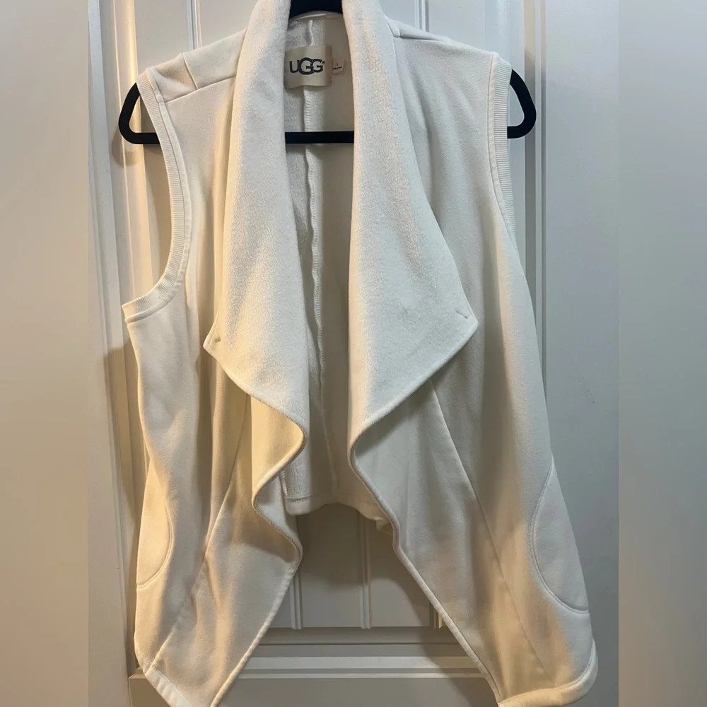 UGG Cream Draped Vest - Picture 4 of 4